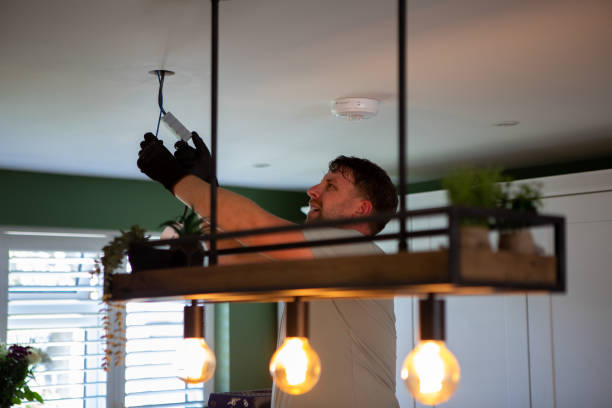 Best Affordable Emergency Electrician  in Bloomingburg, OH